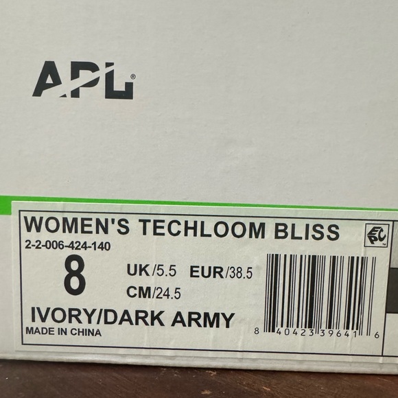 APL Women's Techloom Bliss in Ivory and Dark Army olive green 8 - Picture 8 of 8